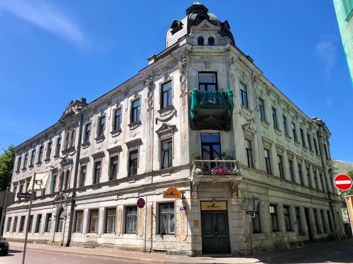 Bohemian Apartment In The Heart Of Old Ventspils City ภายนอก รูปภาพ
